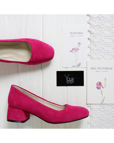 Туфли из замши цвета фуксия на низком каблуке Арт. 456-1/53Ок