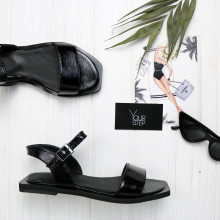 Чорні лакові босоніжки Арт. 10-5/0504