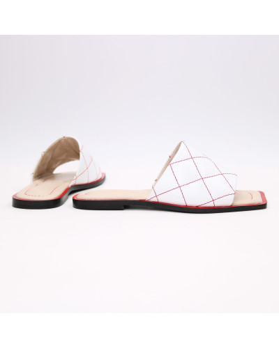 Шльопанці з білої стьобаної шкіри Арт. 073-1