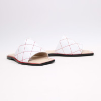 Шльопанці з білої стьобаної шкіри Арт. 073-1