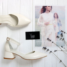 Босоніжки з бежевої шкіри з гострим носиком Арт. 457-4/53Ок