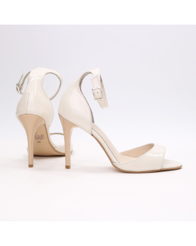 Бежеві лакові босоніжки Арт. 95-11/35