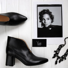 Ботильоны с глубоким вырезом из черной кожи Арт. 657-7/47Ок