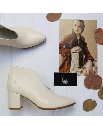 Ботильоны с глубоким вырезом из светло-бежевой кожи флотар Арт. 657-7/47Ок