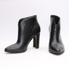 Ботинки из черной кожи на каблуке Арт. 35-15/32