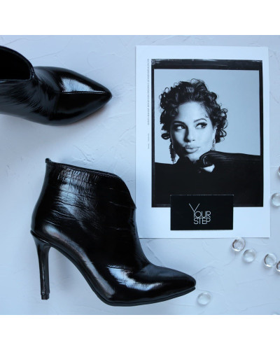 Ботинки из черной лаковой кожи под рептилию на шпильке Арт. 35-15/60Kr