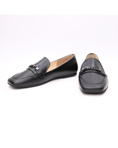 Чорні лофери з квадратним носом Арт. 072-4-3827