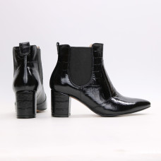 Лакові Напівчоботи з гострим носиком Арт. 657-9/41Ок