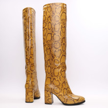 Лакові чобітки з принтом Арт. 52-6Ок