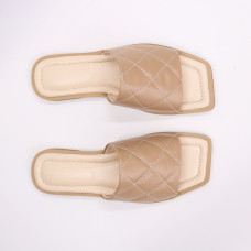 Шльопанці з карамельної стьобаної шкіри Арт. 073-1