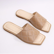 Шльопанці з карамельної стьобаної шкіри Арт. 073-1