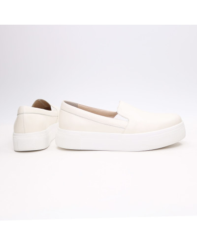 Бежеві шкіряні сліпони Арт.15-1/192