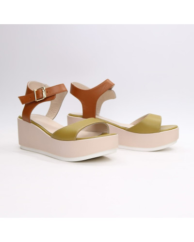 Шкіряні босоніжки на високій підошві Арт. 352-2