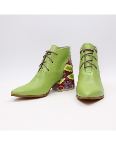 Ботильоны из салатовой кожи флотар с обтяжным каблуком  Арт. 657-10/w324Ок