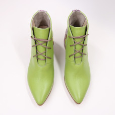 Ботильоны из салатовой кожи флотар с обтяжным каблуком  Арт. 657-10/w324Ок