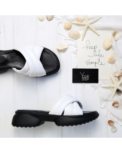 Шльопанці з білої шкіри Арт. 10-25/194