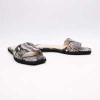 Шльопанці бежево-чорного кольору Арт. 10-26/0504