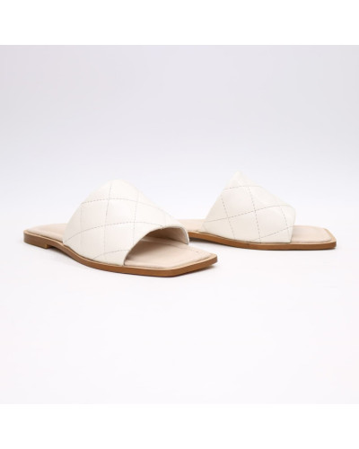 Шльопанці з бежевої стьобаної шкіри Арт. 073-1