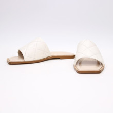 Шльопанці з бежевої стьобаної шкіри Арт. 073-1