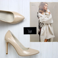 Бежеві лакові туфлі-човники Арт. 35-1/60Ок