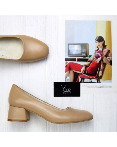 Туфли из карамельнй кожи на низком каблуке Арт. 456-1/53Ок