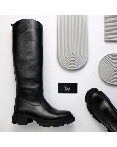 Високі чоботи із чорної шкіри Арт.12-33/21074