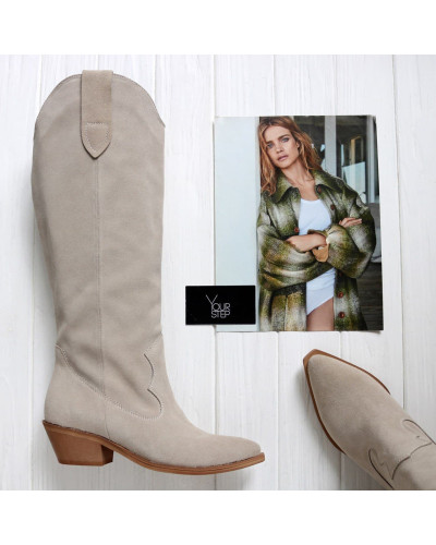 Високі Козаки з бежевої замші Арт. 10140-1