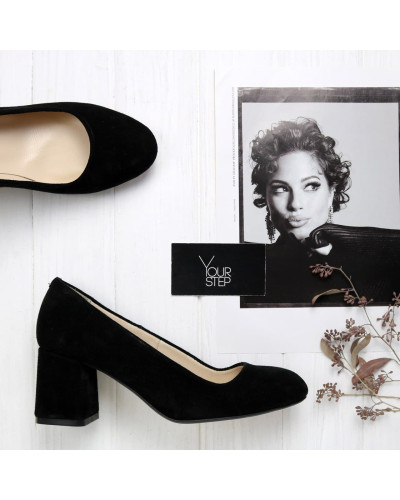 Туфли из черной замши на низком каблуке Арт. 605-4/45Ок