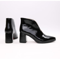 Ботильоны с глубоким вырезом из черного наплака Арт. 657-6/47Ок