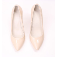 Бежеві лакові туфлі-човники Арт. 35-1/60Ок