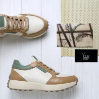 Кросівки жіночі шкіряні Kr-8/21170