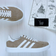 Пісочні замшеві кеди з білими шнурівками — стильний вибір для вашого гардеробу! Арт. 15-10-0136