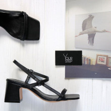 Чорні босоніжки на підборах Арт 667-7