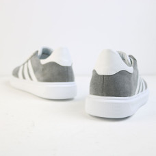 Сірі замшеві кеди з білими шнурівками — сучасний стиль і максимальний комфорт! Арт. 15-10-0136