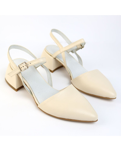 Босоніжки з бежевої шкіри Арт. 457-11/4057Ок