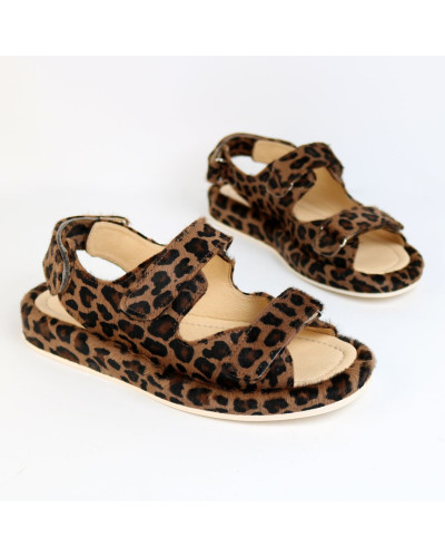 Леопардові сандалі