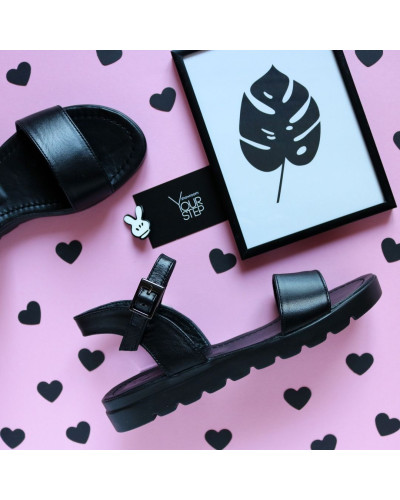 Чорні шкіряні босоніжки Арт. 10-5