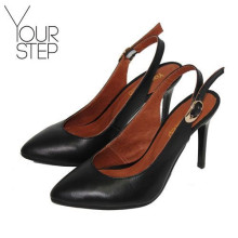 Босоніжки на шпильці з чорної шкіри Арт. 35-2