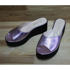 Рожеві шльопанці на високій підошві Арт. 352-3