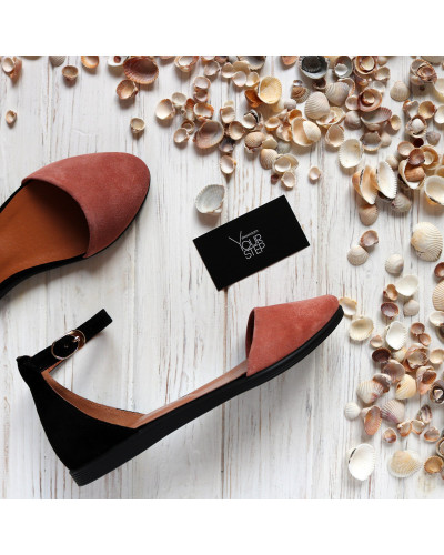 Босоножки из замши цвета персик с черной пяткой на черной подошве Арт. 01-2VG