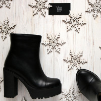 Полусапоги из черной кожи на устойчивом каблуке Арт. 18-6(Al4)