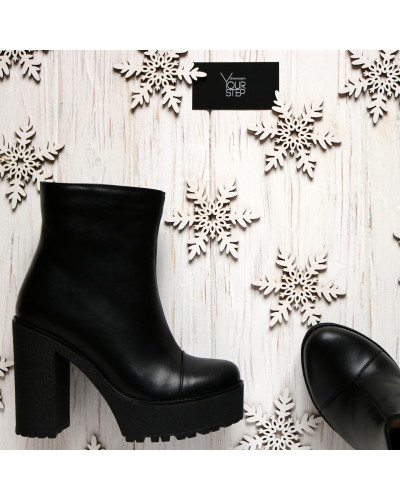 Полусапоги из черной кожи на устойчивом каблуке Арт. 18-6(Al4)