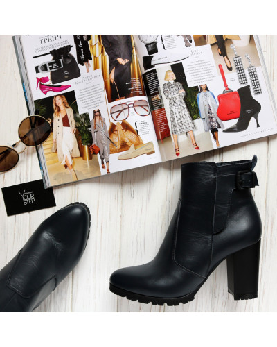 Ботинки из синей кожи на устойчивом каблуке Арт. 805-1