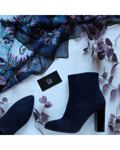 Ботинки на глянцевом каблуке из синего велюра Арт. 35-10/34