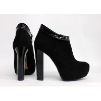 Ботильоны из черного велюра с лаковым ремешком Арт. 951-3