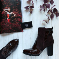 Ботинки на устойчивом каблуке из бордовой замши с напылением с лаковым носком Арт. 805-1