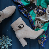 Ботильоны из бежевого велюра с ремешком Арт. 52-3Ок-53738