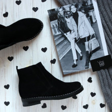 Ботинки со скрытыми резинками из черной замши Арт. 12-23V(64)