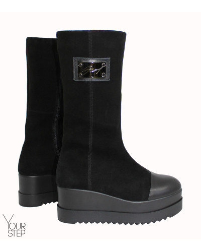 Полусапоги из черной замши с кожаным носом на высокой подошве Арт. 235-3