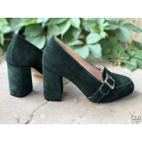 Туфли из зеленой замши с фурнитурой и обтяжным каблуком Арт. 853-5/48Ок